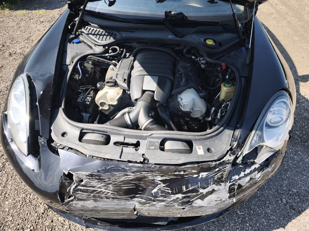 porsche panamera 4.  3.6 V6"