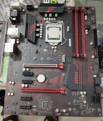 Płyta główna Msi 370z plus gaming z procesorem I5 8400+ 8 GB ram DDR 4