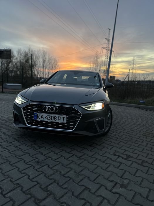 Продам Audi a4b9 2020 року