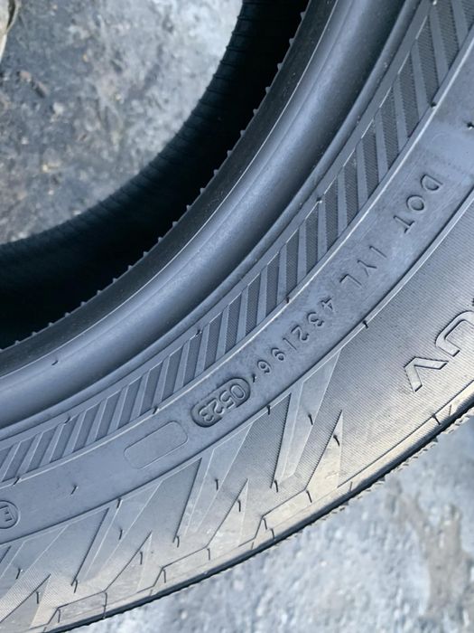 Шини нові 215/70 R16 Nokian зима, 2023р