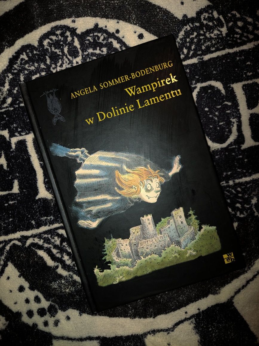 Wampirek w Dolinie Lamentu | Angela Sommer-Bodenburg  | seria Wampirek