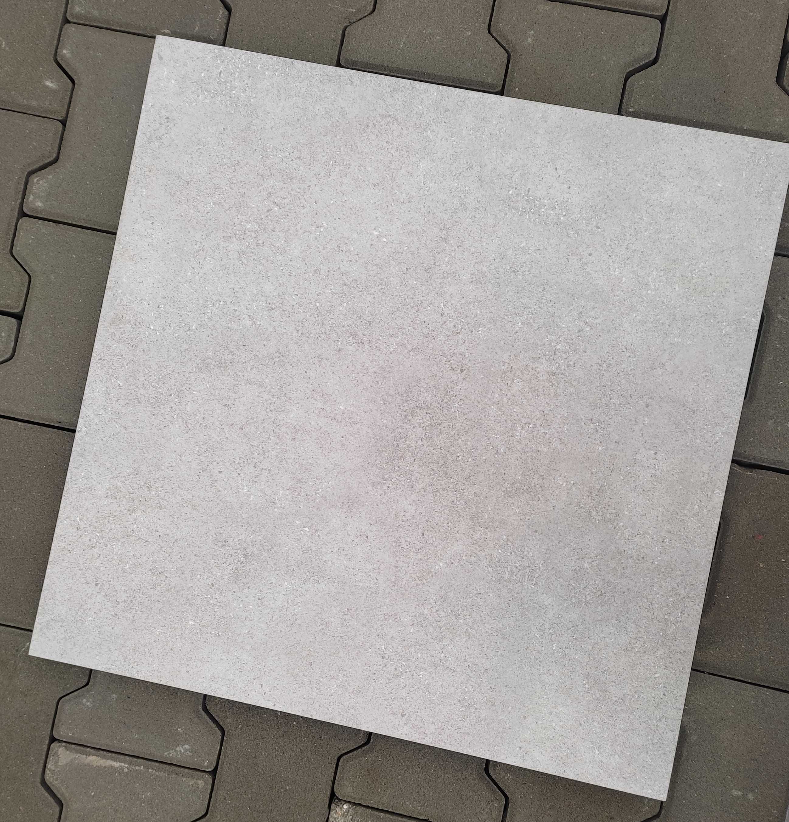 Płytki podłogowe 60x60 cm  gresowe. szare. Gatunek 1