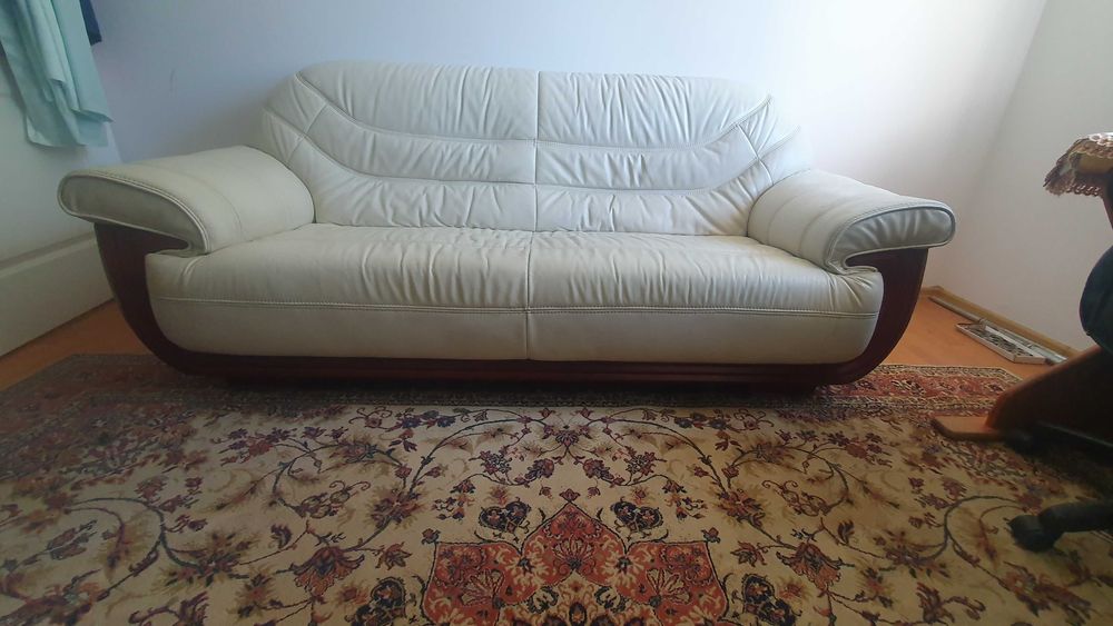 Sofa biała skóra