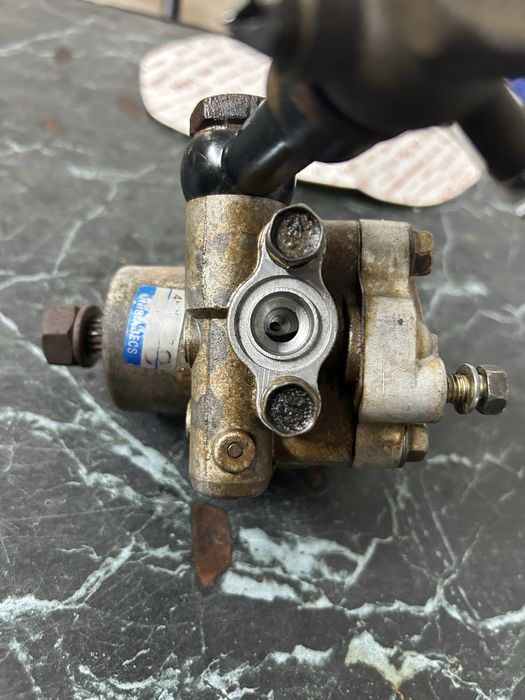 Bomba direçao assistida nissan d22
