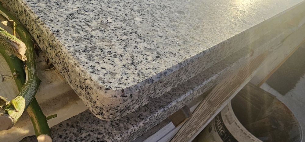 2 Pedras Granito Bancada