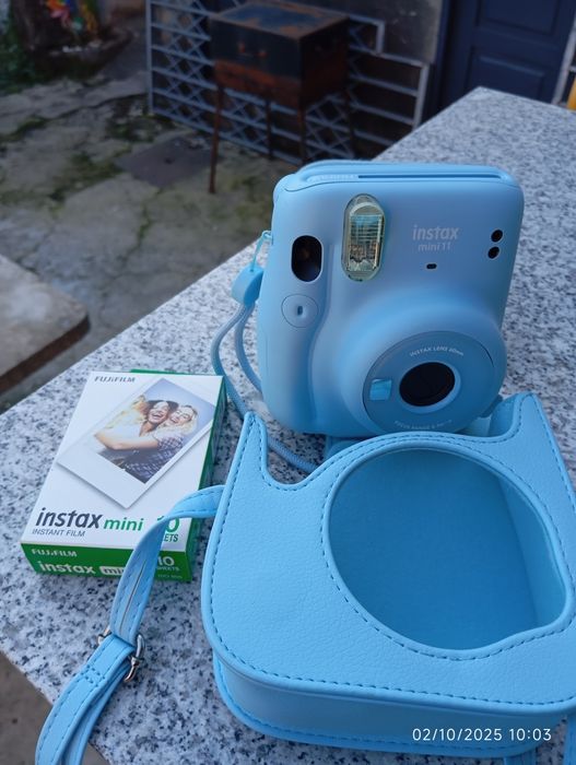 Camera Fuji Instax 11 Novíssima