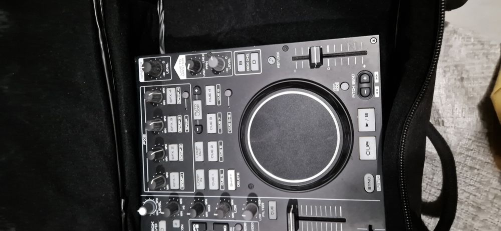 Controlador DJ Denon mc 3000 como novo