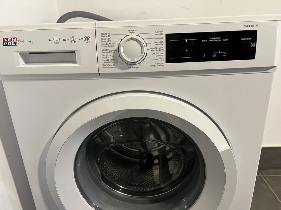 Máquina de lavar roupa 10k Semi Nova