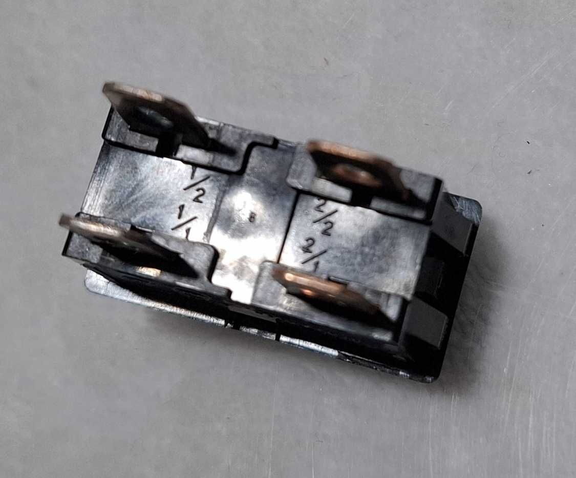 Włącznik, przełącznik klawiszowy ON/OFF, czarny, Alps, 1,5x3cm, 4pin.