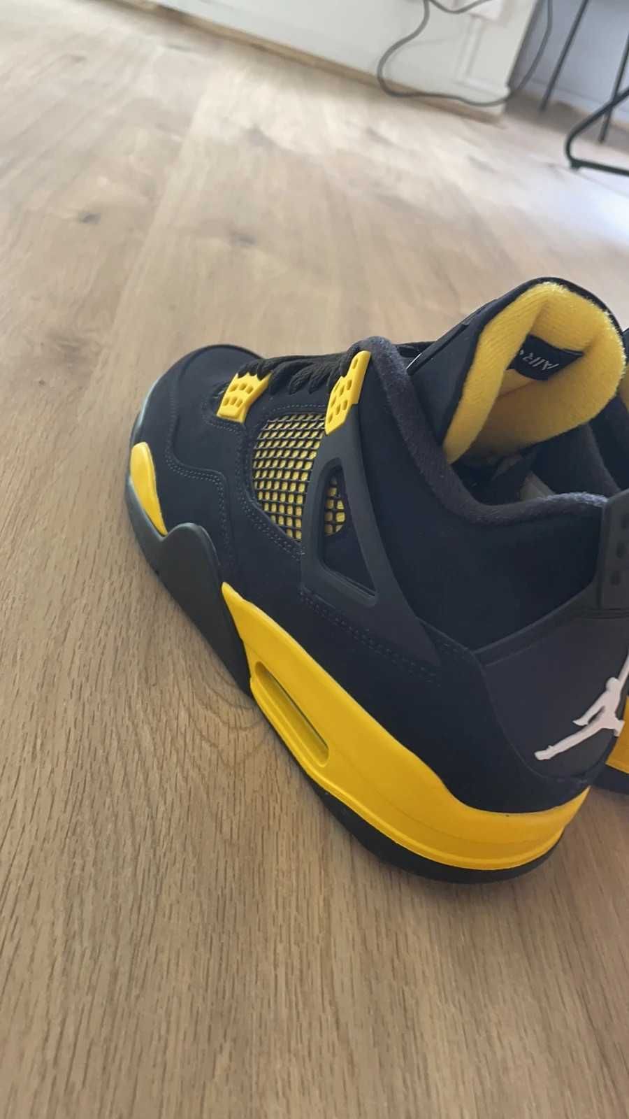 Jordan 4 Retro Thunder 46 EU / 12US / 30 CM
