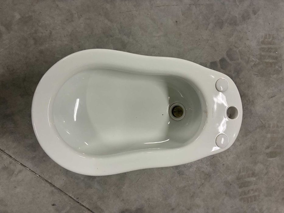 Bidé Valadares com formas - Qtd. 1 Und.