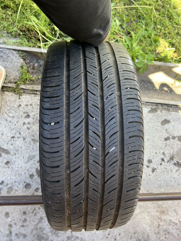 Летнюю ризину Hankook r17 235/45