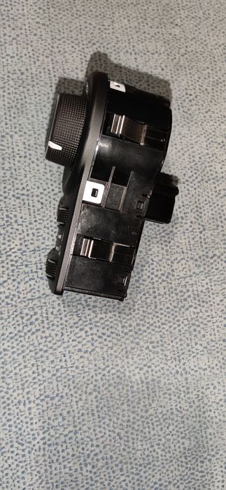 Chrysler Pacifica wyłącznik świateł