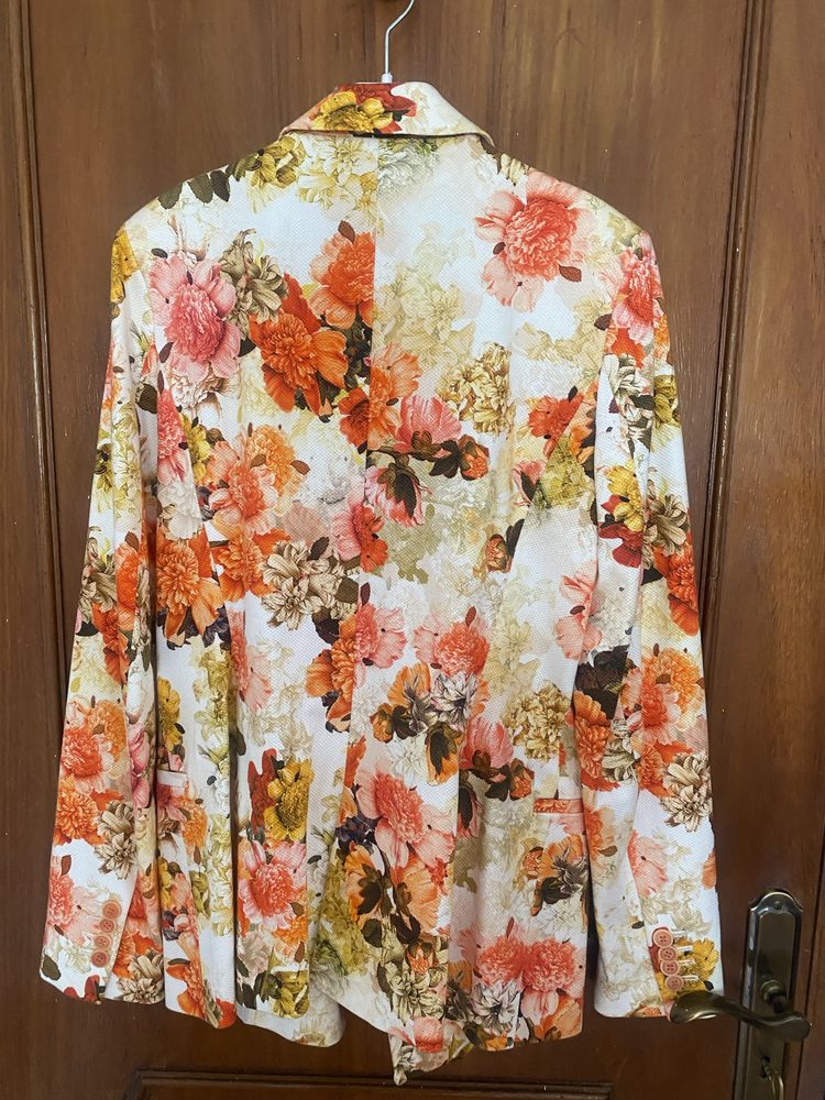 Blazer e gabardine beje