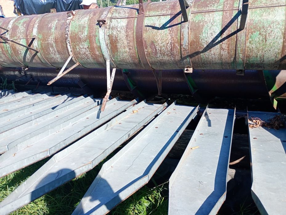 Приставка соняшникова