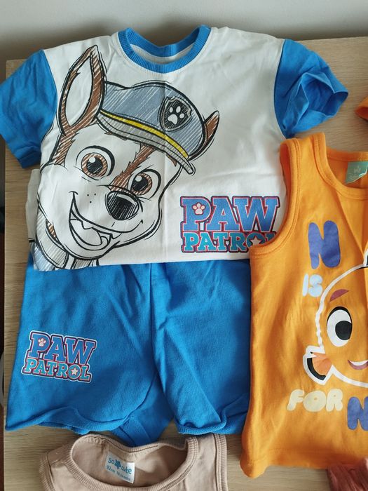 9 Zestawów koszulki i spodenki