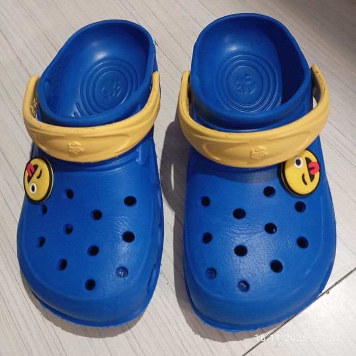 Crocsy klapki Lemigo rozmiar 33