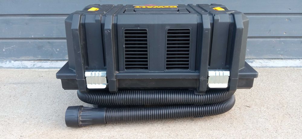 Odkurzacz DEWALT 54V Z Otrząsaczem  BODY