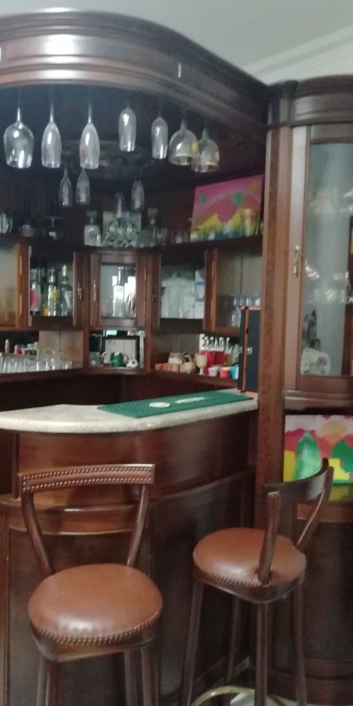 Móvel Bar, TV e Louceiro - em bom estado