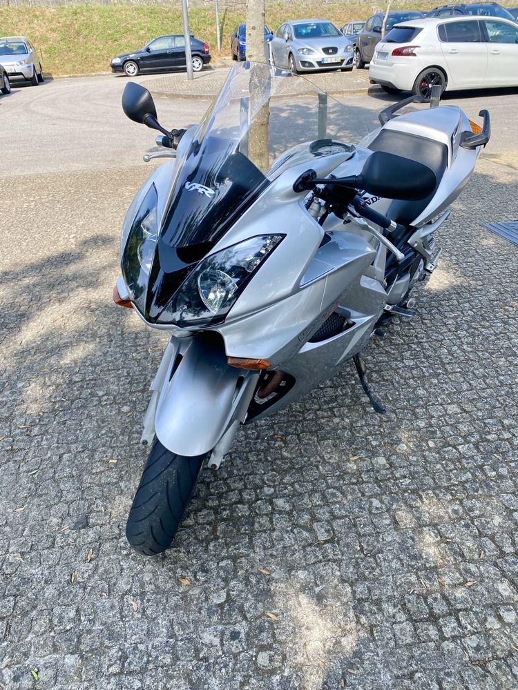 Honda VFR 800 Vtec