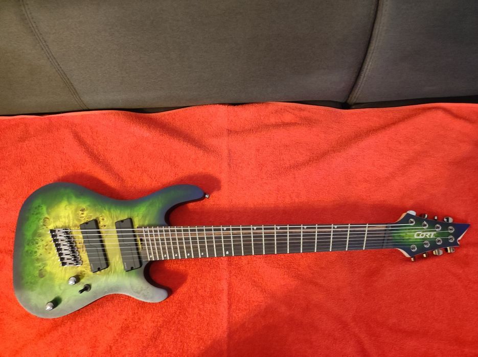 Gitara elektryczna ośmiostrunowa Cort KX508MS II MBB + Case