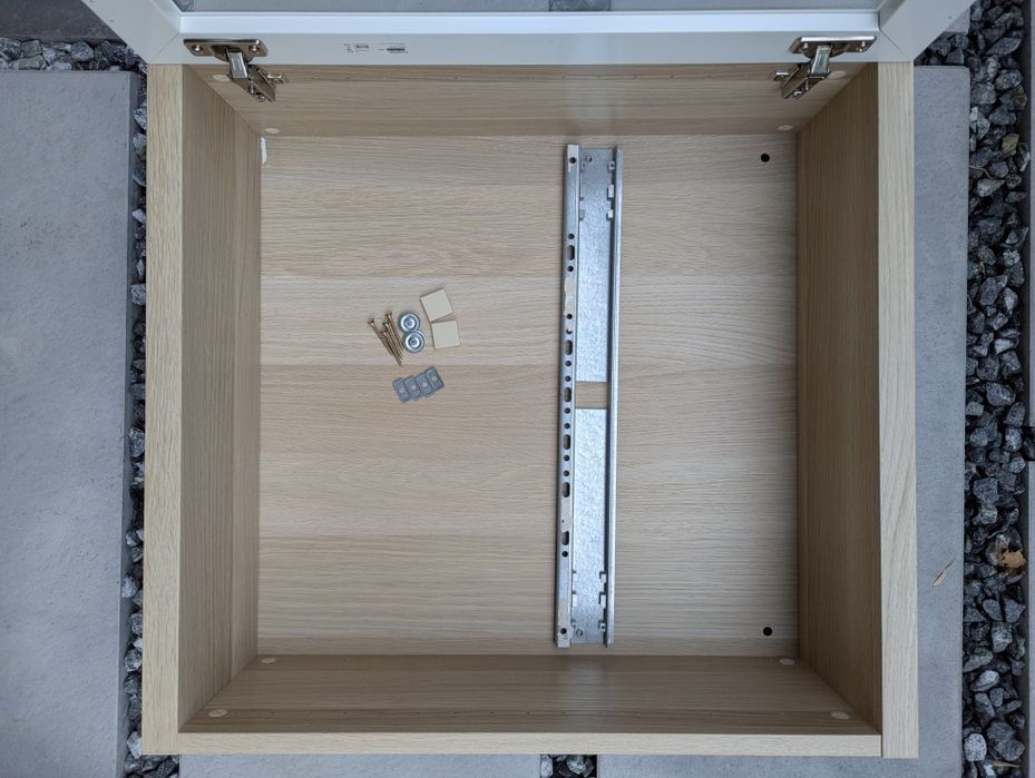 Szafka witrynka ścienna Ikea Besta + drzwi Glassvik 60x22x64