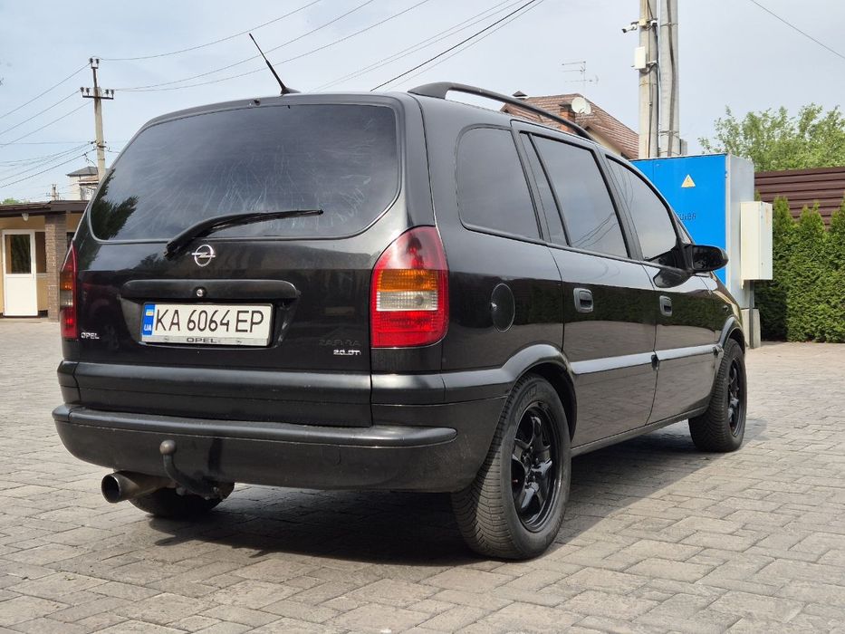 Продаю Opel Zafira a