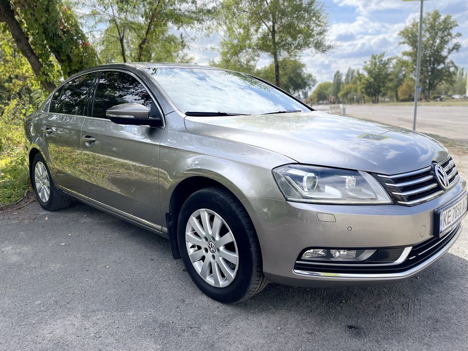 Продам свой Volkswagen Passat B7 (пассат) Highline 1.8 TSI DSG 2012рік