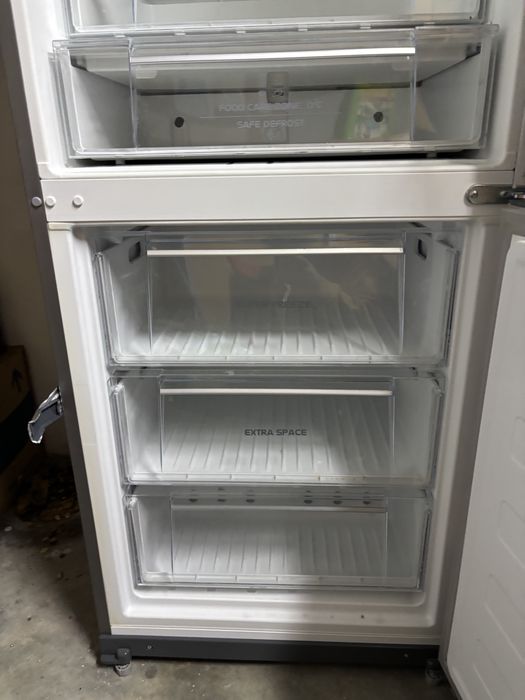 Frigorifico Ariston Hotpoint modelo ENBGH 19223 FW - no frost