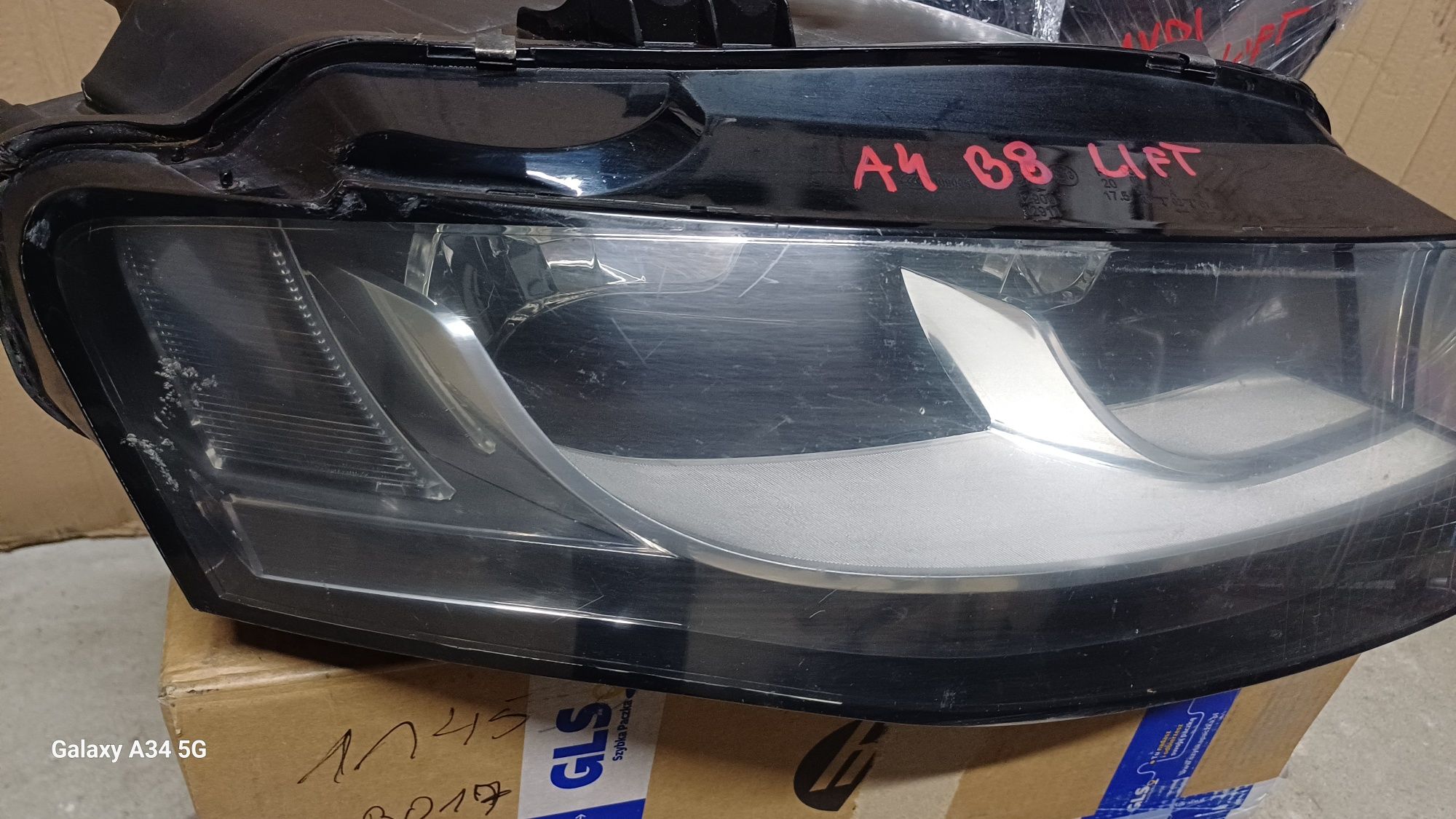 Lampa lewa audi A4 B8 LIFT