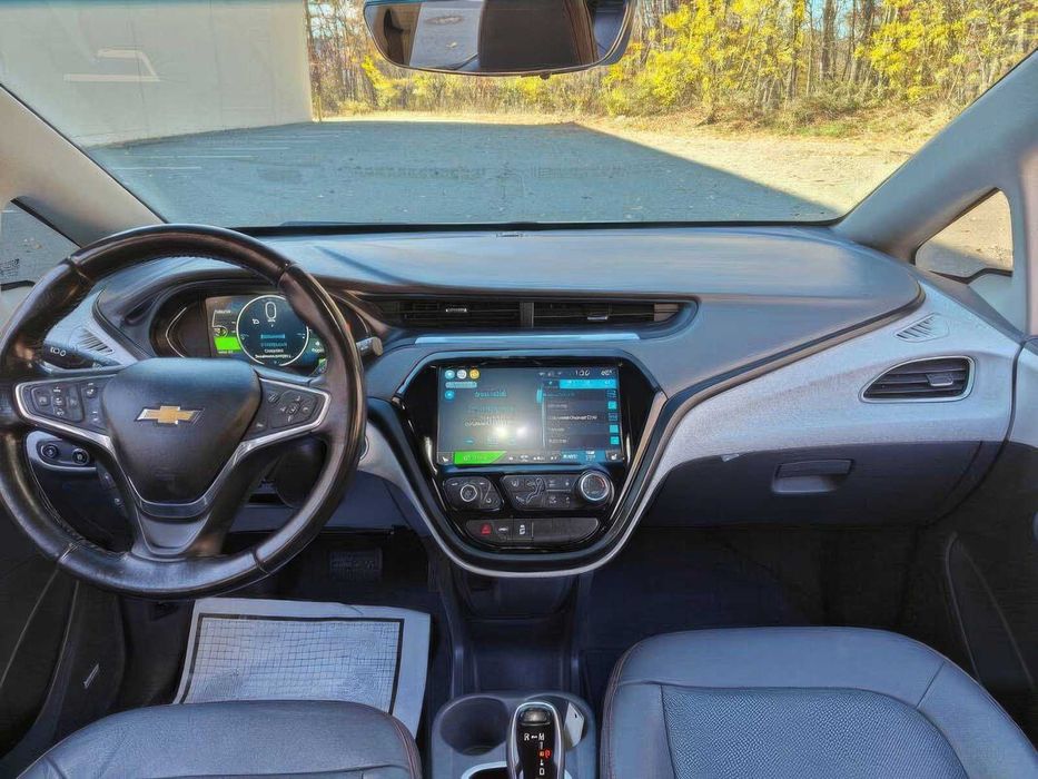 Chevrolet Bolt      2021