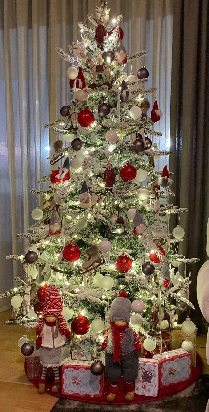 Árvore de Natal com luzes incluídas