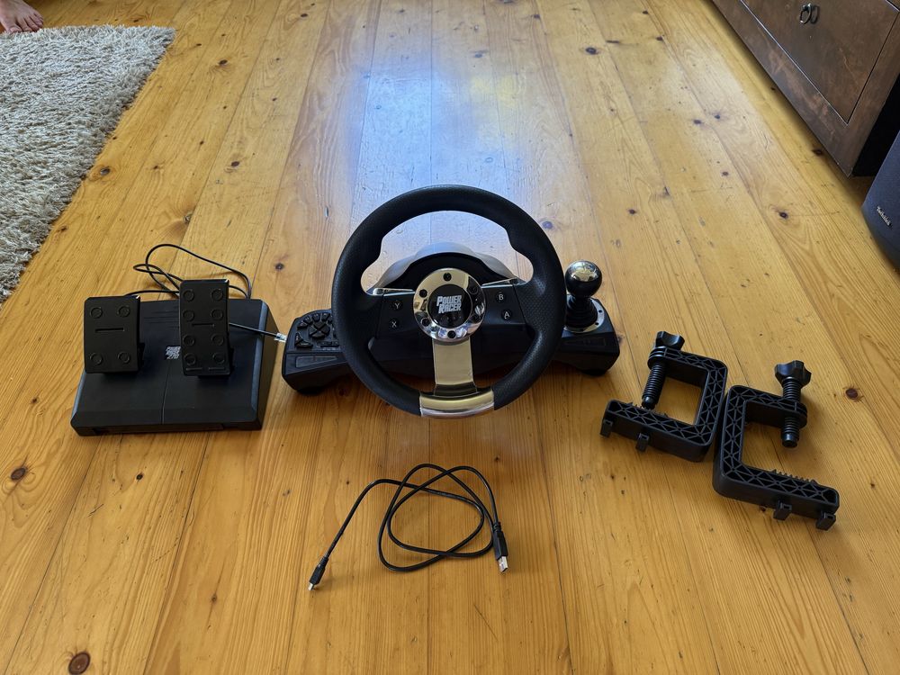 Kierownica Datel Power Racer 270 do Xbox 360