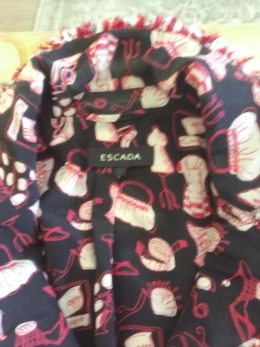 Костюм женский Escada