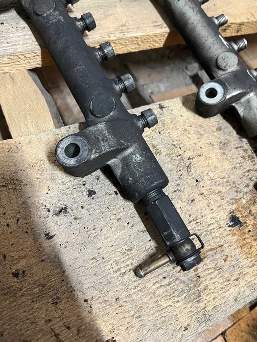 Паливна рампа з датчиком Nissan Navara D40 Pathfinder R51