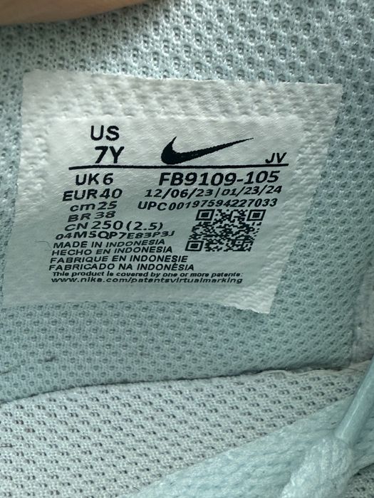 Nike - ténis - tamanho 40