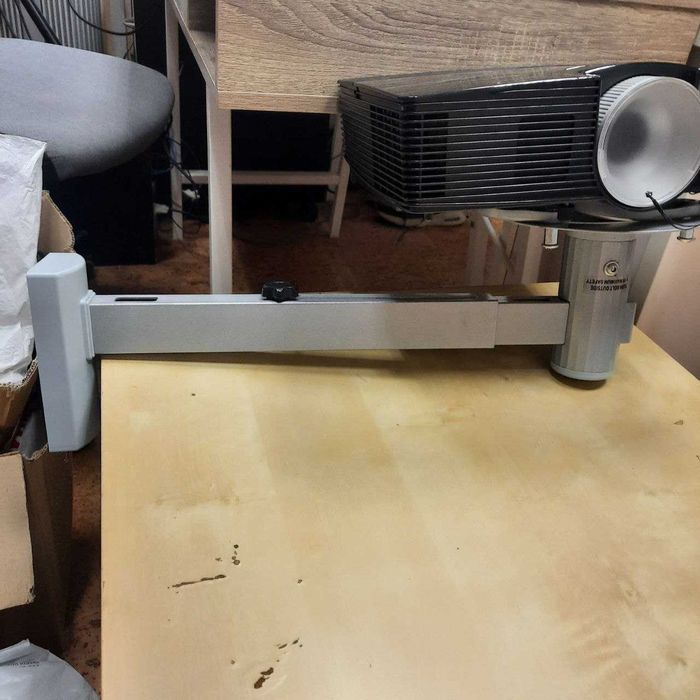 Проектор Acer X113P з кронштейном