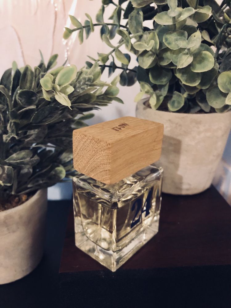 Flow Perfumes Nr 24