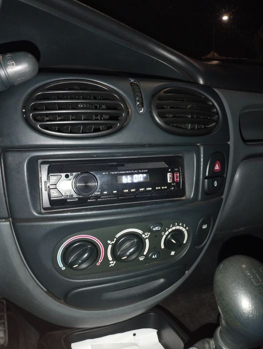 Rádio Automóvel Bluetooth