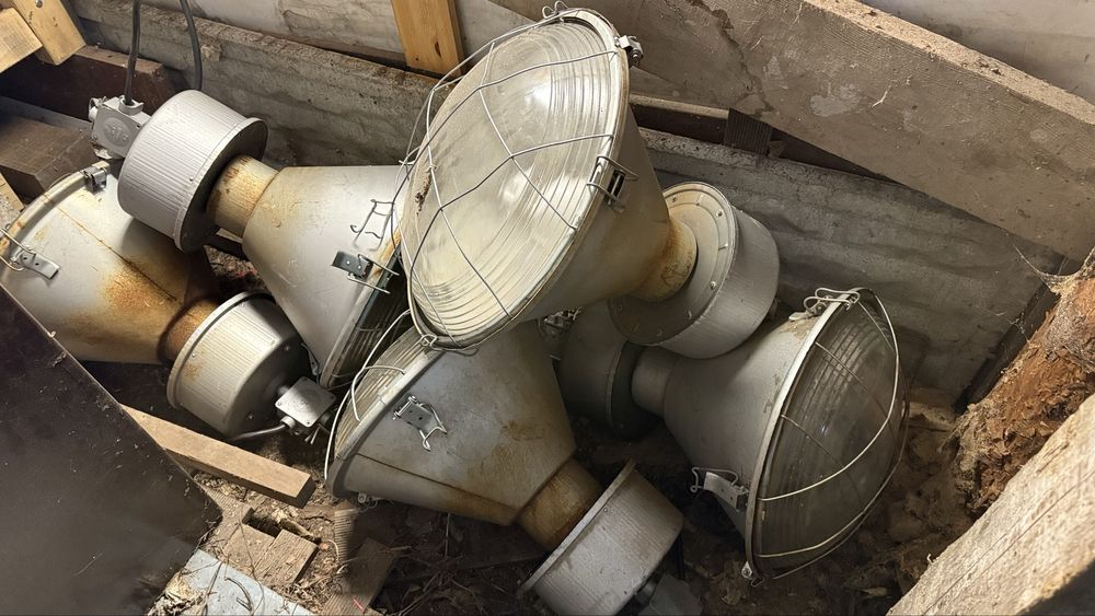 Lampy loftowe PRL.