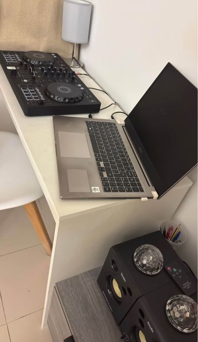 DDJ FLX4 - 1 mês de uso! NOVA EM CAIXA