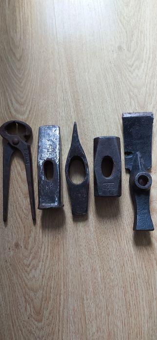 Stare młotki i obcegi