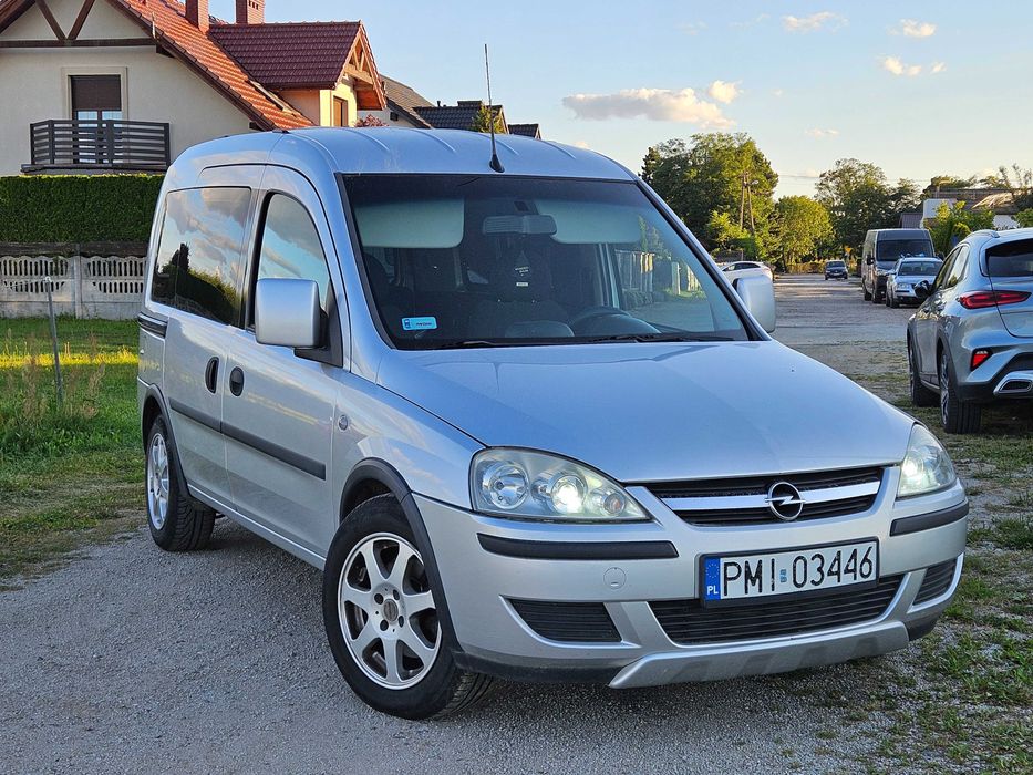 Opel Combo C 1.6 Gaz lpg Klima 5 osobowy Navi