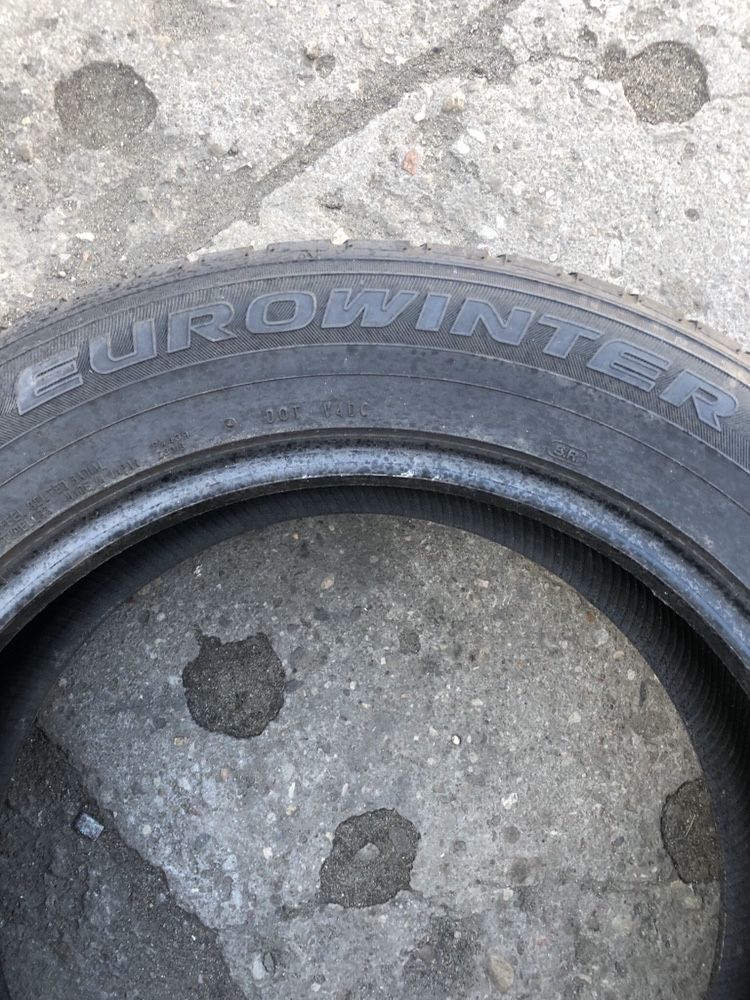 Opony używane Falken 235/60r18 107H Eurowinter HS439 -2szt Dot2911 7mm