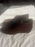 Sapatos novos em couro