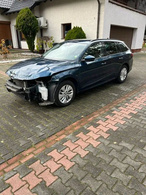 Skoda Octavia Skoda Octavia, sprowadzony, uszkodzony, silnik pali, auto jezdzi