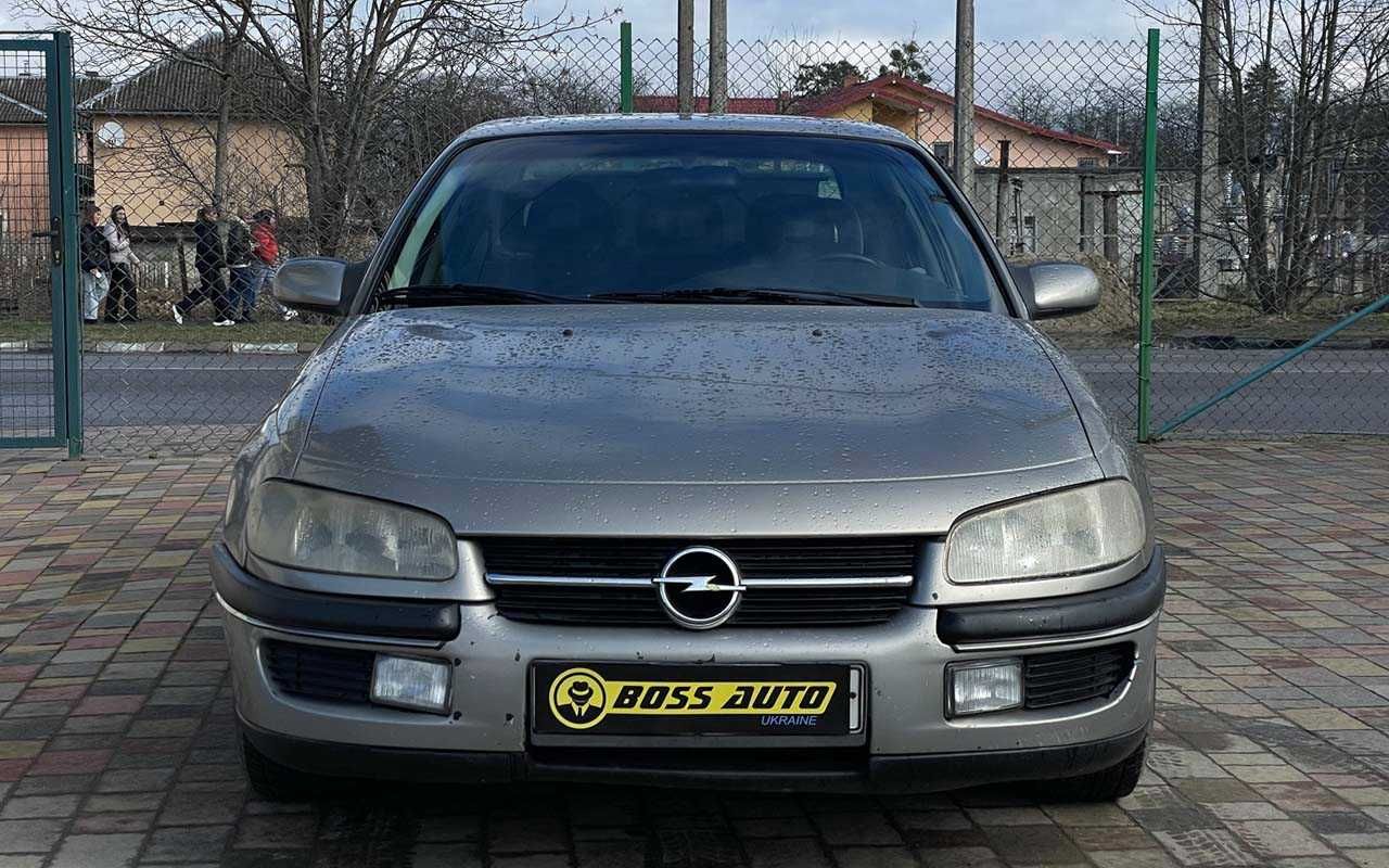 Opel Omega 1996 року