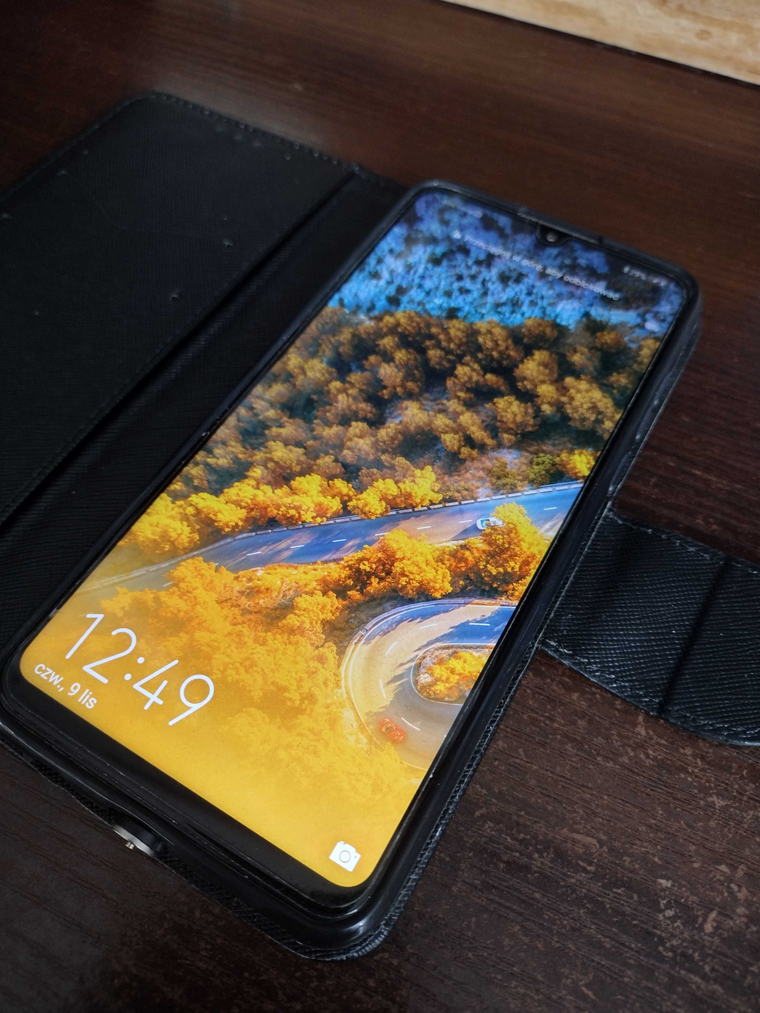 Huawei P30 lite, z etui, +ładowarka