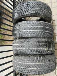 Opony zimowe 235/55r19 vredestein 2021