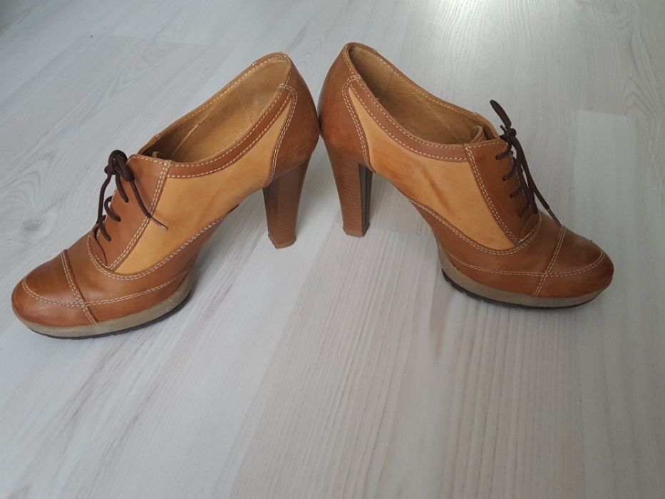 Włoskie buty botki skóra obcas 38 jak nowe na obcasie brąz skórzane